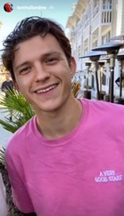 Tom Holland : tom-holland-1629676189.jpg