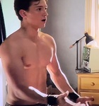 Tom Holland : tom-holland-1639697746.jpg