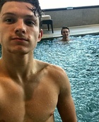 Tom Holland : tom-holland-1639777078.jpg