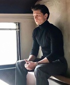 Tom Holland : tom-holland-1643665865.jpg