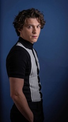 Tom Holland : tom-holland-1644008784.jpg