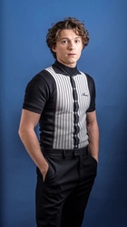 Tom Holland : tom-holland-1644008788.jpg