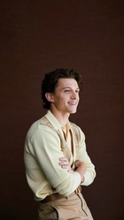 Tom Holland : tom-holland-1686696623.jpg