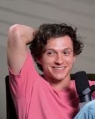 Tom Holland : tom-holland-1689109998.jpg