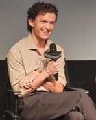 Tom Holland : tom-holland-1700580244.jpg