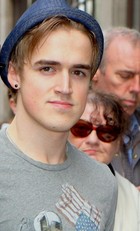 Tom Fletcher : tom_fletcher_1301863255.jpg