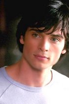 Tom Welling : TI4U_u1154185598.jpg