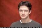 Topher Grace : TI4U_u1139767030.jpg