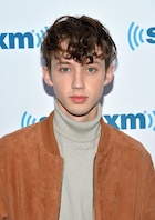 Troye Sivan : troye-sivan-1457029081.jpg