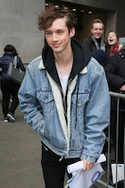 Troye Sivan : troye-sivan-1461366001.jpg