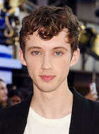 Troye Sivan : troye-sivan-1472433481.jpg