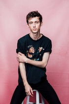 Troye Sivan : troye-sivan-1474598521.jpg