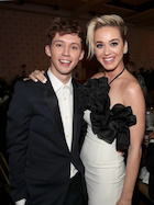 Troye Sivan : troye-sivan-1489917242.jpg