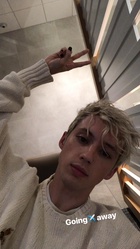 Troye Sivan : troye-sivan-1525664881.jpg