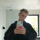 Troye Sivan : troye-sivan-1529192161.jpg