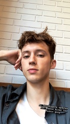 Troye Sivan : troye-sivan-1553811661.jpg