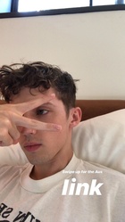 Troye Sivan : troye-sivan-1561764961.jpg