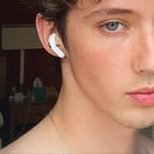 Troye Sivan : troye-sivan-1583889662.jpg