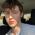 Troye Sivan : troye-sivan-1598738582.jpg