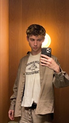 Troye Sivan : troye-sivan-1625376782.jpg