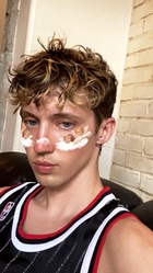 Troye Sivan : troye-sivan-1665315901.jpg