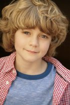 Ty Simpkins : ty-simpkins-1367886243.jpg