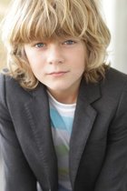 Ty Simpkins : ty-simpkins-1367886249.jpg