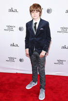 Ty Simpkins : ty-simpkins-1429546244.jpg