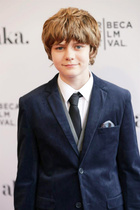 Ty Simpkins : ty-simpkins-1429546252.jpg