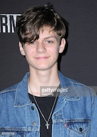 Ty Simpkins : ty-simpkins-1475348761.jpg