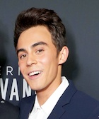 Tyler Alvarez : tyler-alvarez-1509065608.jpg