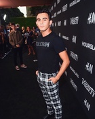 Tyler Alvarez : tyler-alvarez-1535851201.jpg