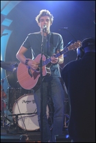 Tyler Hilton : e74.jpg