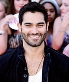 Tyler Hoechlin : tyler-hoechlin-1565740018.jpg