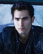 Tyler Hoechlin : tyler-hoechlin-1616957881.jpg