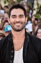 Tyler Hoechlin : tyler-hoechlin-1627104943.jpg