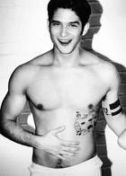 Tyler Posey : tyler-posey-1390145858.jpg