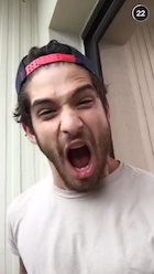 Tyler Posey : tyler-posey-1435658401.jpg