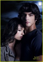 Tyler Posey : tyler_posey_1304103418.jpg