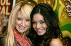 Vanessa Anne Hudgens : TI4U_u1141963019.jpg