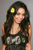 Vanessa Anne Hudgens : TI4U_u1148934436.jpg