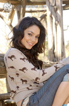 Vanessa Anne Hudgens : TI4U_u1160498078.jpg