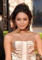 Vanessa Anne Hudgens : TI4U_u1160932095.jpg