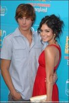 Vanessa Anne Hudgens : TI4U_u1187279952.jpg