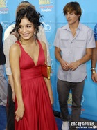 Vanessa Anne Hudgens : TI4U_u1187398064.jpg