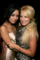 Vanessa Anne Hudgens : TI4U_u1218166983.jpg