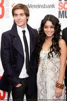 Vanessa Anne Hudgens : TI4U_u1254156516.jpg