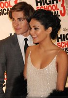 Vanessa Anne Hudgens : TI4U_u1255205029.jpg