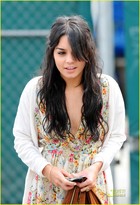 Vanessa Anne Hudgens : vanessa-anne-hudgens-1324127919.jpg