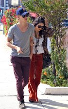 Vanessa Anne Hudgens : vanessa-anne-hudgens-1326052441.jpg